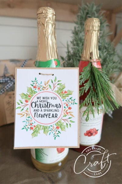 Free Christmas Wine Labels for Bottles - 8 Printables - The Crazy Craft ...