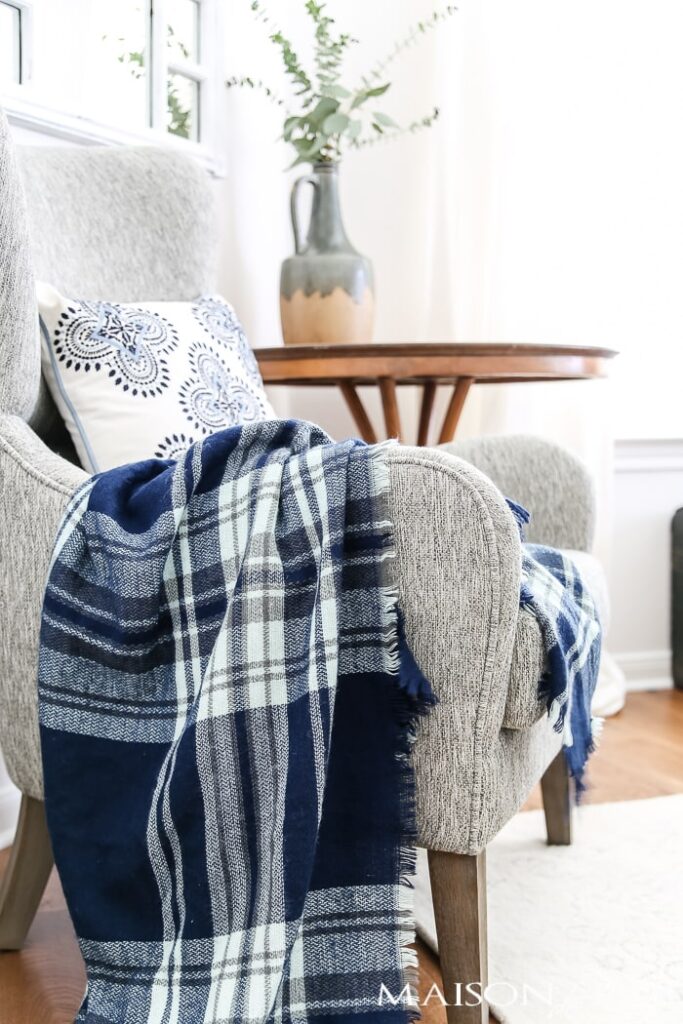 Plaid Scarf Decorating - 13 Creative Uses for Blanket Scarves