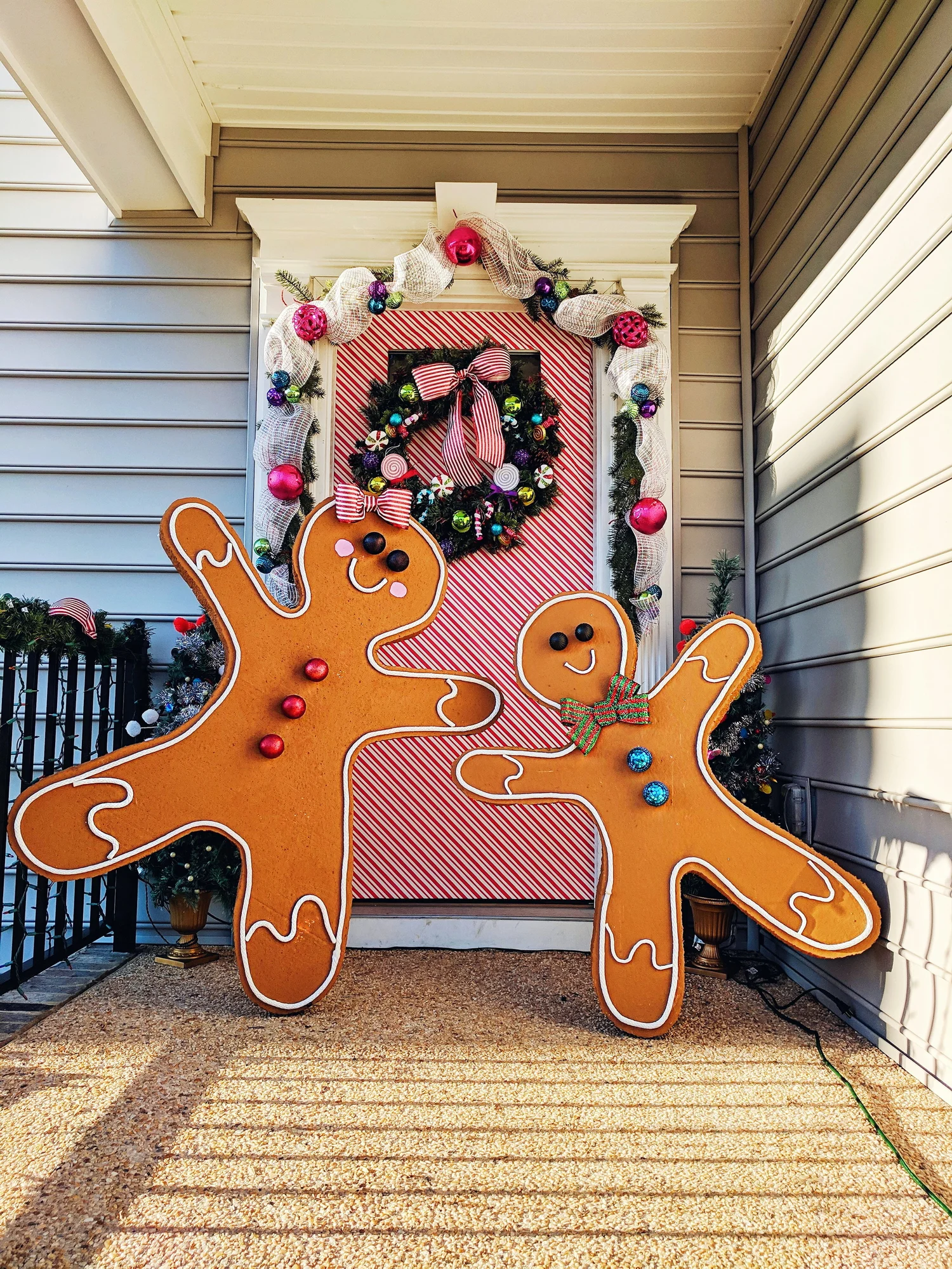 Creative Gingerbread Crafts + DIY Christmas Decor - The Crazy Craft Lady
