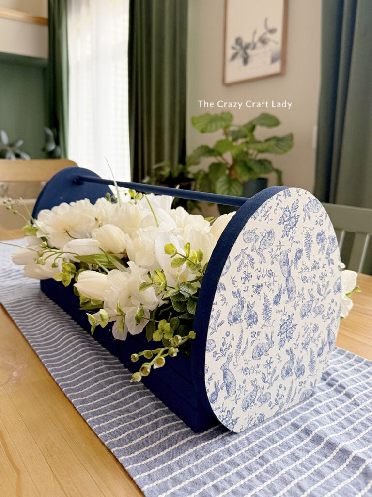 DIY Navy and White Mini Wood Crate Easter Centerpiece