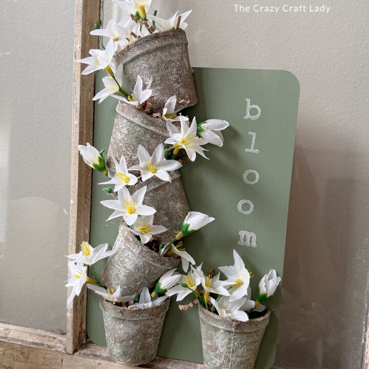 Spring Topsy Turvy Pot Sign