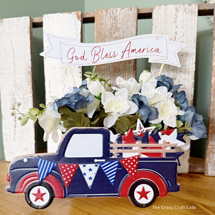 Patriotic Pickup Truck Mini Centerpiece