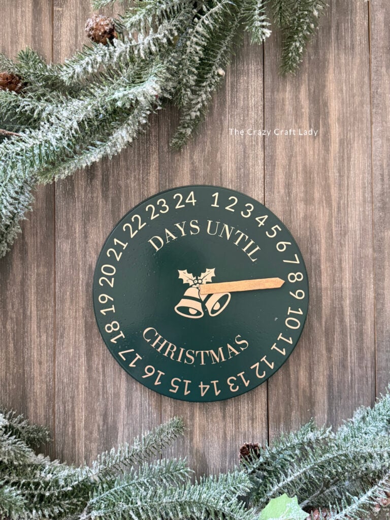 Gold and Green Christmas Countdown Clock Craft with FREE template