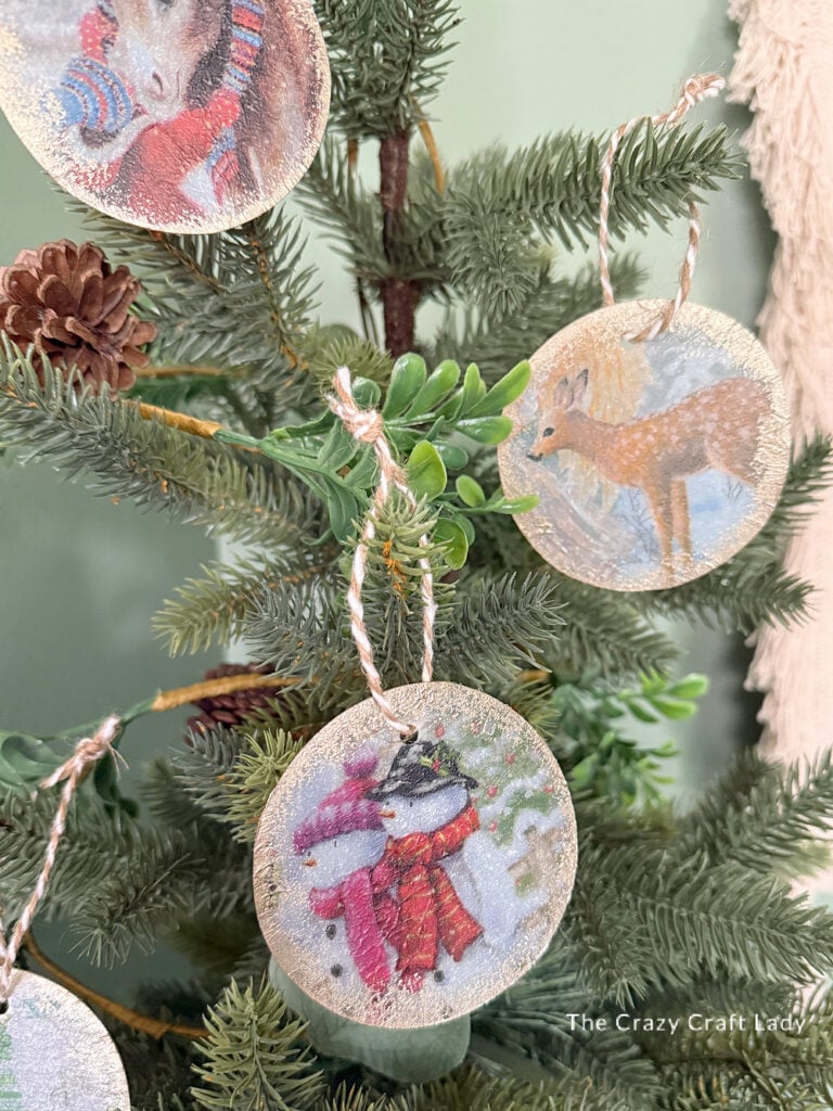 plastic circle decoupage Christmas ornament craft