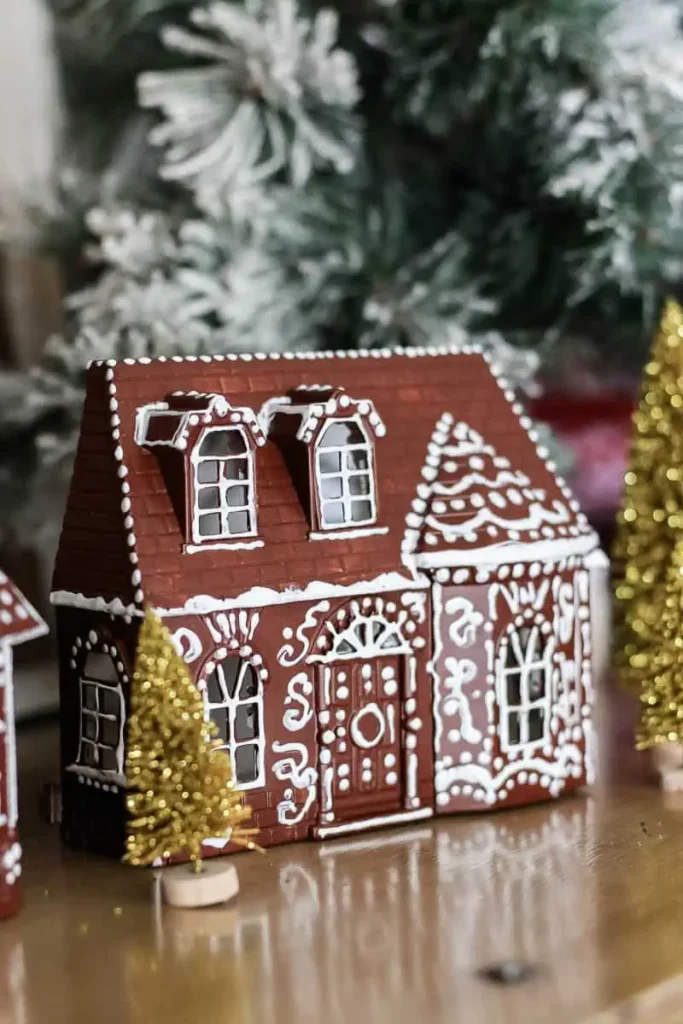 Toy Dollhouse Faux Gingerbread House