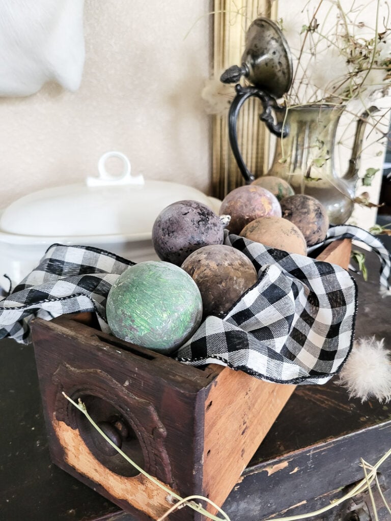 matte vintage ornament makeover